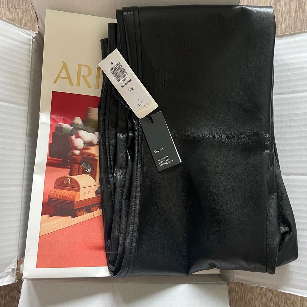 Aritzia Program Pant, vegan leather in black, brand new with tags